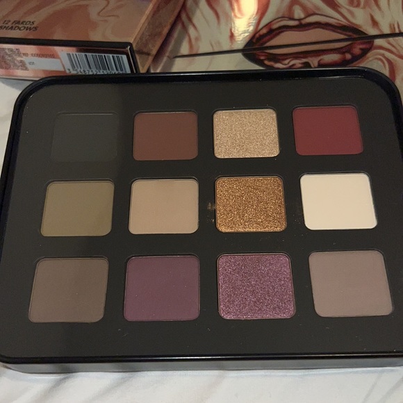 MUFE Lustrous Palette - Picture 2 of 3